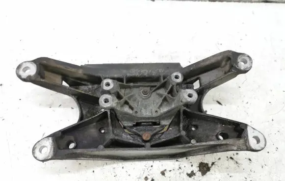 Audi A4 S4 B8 8K Gearbox mounting bracket 8K0399263K S19C03