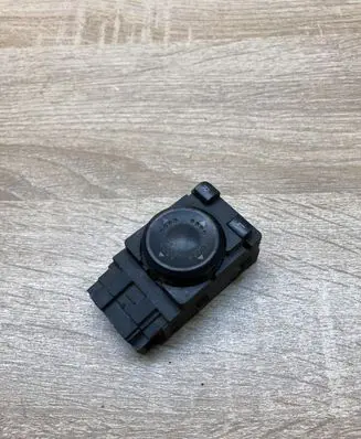 Volkswagen PASSAT B5 Wing mirror switch 3B1959565B