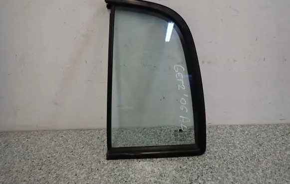 Hyundai Getz Rear door window glass 