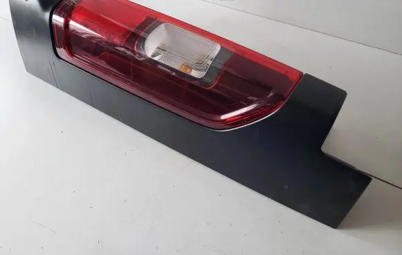 Renault Trafic III (X82) Tailgate rear/tail lights 265A19592