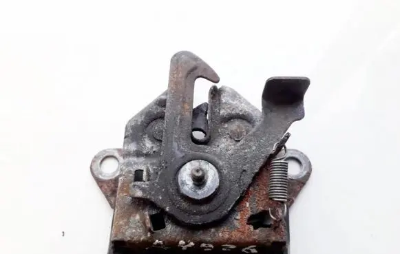 Mazda Premacy Engine bonnet/hood lock/catch