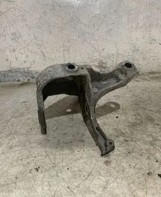 Mini One - Cooper R50 - 53 Engine mounting bracket