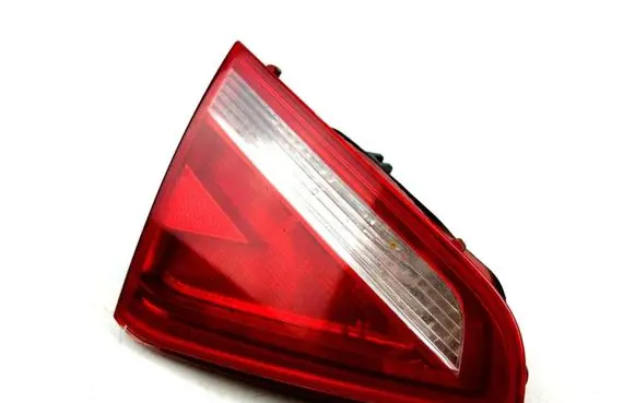 Audi A5 8T 8F Tailgate rear/tail lights 8T0945093