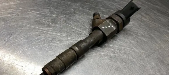 Renault Scenic II - Grand scenic II Fuel injector 8200100272 0445110110B