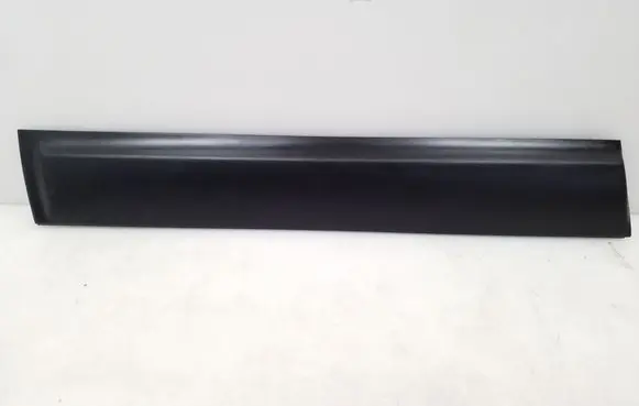 Nissan Qashqai Front door trim (molding) 80871BR01A