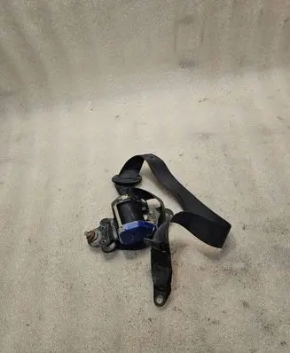 Hyundai Galloper Rear seatbelt 044007