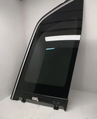 Mercedes-Benz GL X166 Rear side window A1666700150