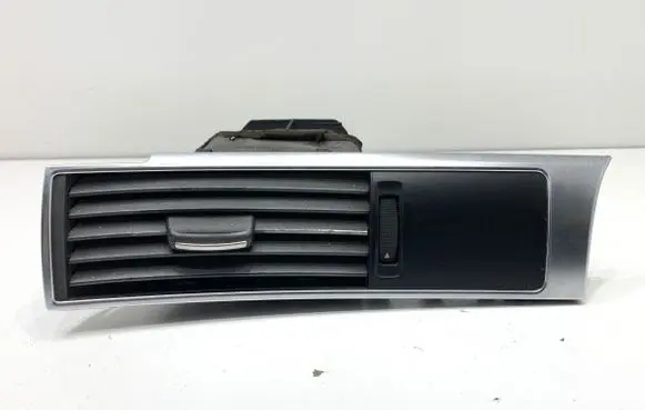 Audi A6 S6 C6 4F Rear air vent grill 4F1820901A