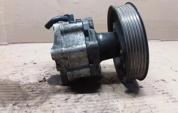 Audi A6 S6 C6 4F Power steering pump 4F0145156B