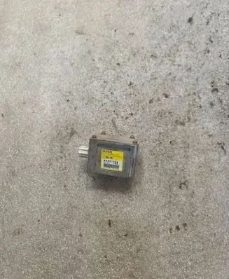 Mitsubishi Pajero Airbag deployment crash/impact sensor MR551788