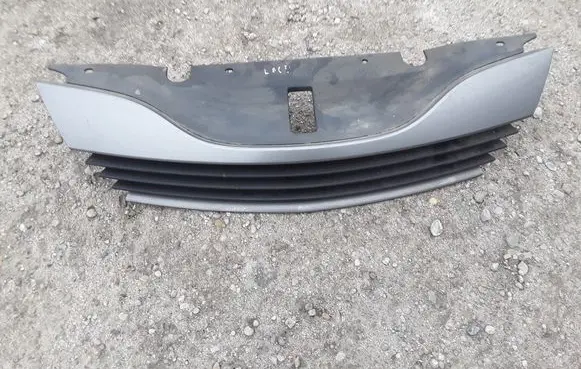 Renault Laguna II Front bumper upper radiator grill 8200012581