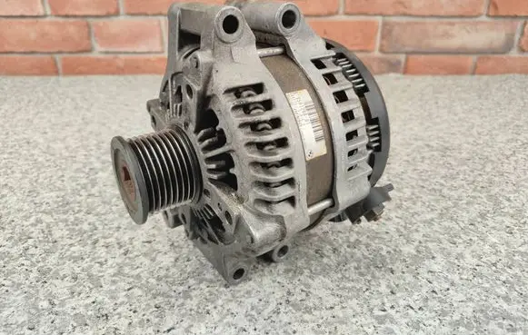 BMW 5 F10 F11 Generator/alternator 7591268
