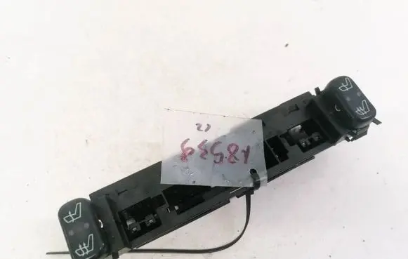 Mercedes-Benz E W210 Seat heating switch 2108200051