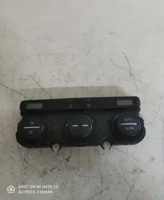 Skoda Octavia Mk2 (1Z) Climate control unit 74793250