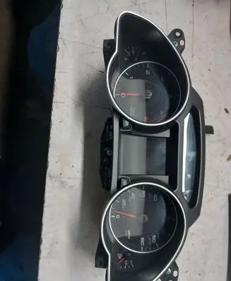 Audi A5 8T 8F Speedometer (instrument cluster) 8T0920981B 8T0920981 AUD171Y133M58