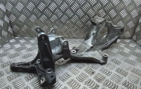 Volkswagen Transporter - Caravelle T6 Generator/alternator bracket 04L145167