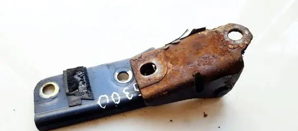 Mitsubishi Space Wagon Engine bonnet/hood hinges