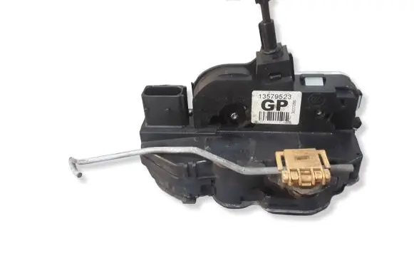 Chevrolet Cruze Front door lock 13579523