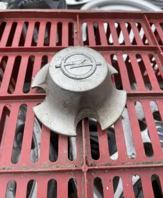 Opel Corsa A Original wheel cap 90056814 2512689