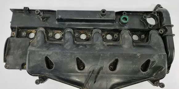 Volvo XC70 Rocker cam cover 30743259
