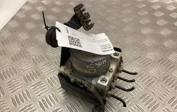 Volvo XC90 ABS Pump P31471431