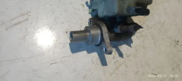 Master brake cylinder