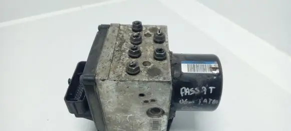 Volkswagen PASSAT B6 ABS Pump 3C0614095P 16332401 16332501A