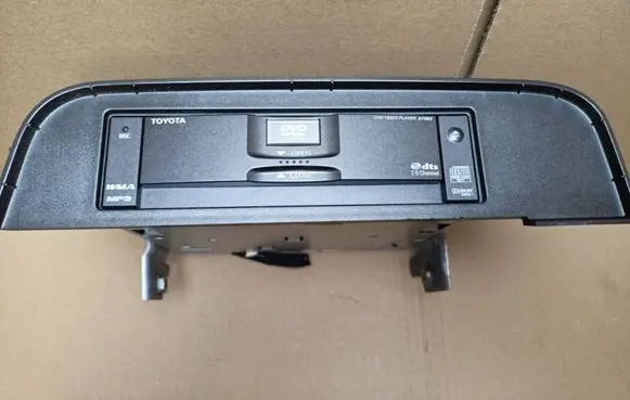 Toyota Sienna XL30 III CD/DVD changer 86270-45010