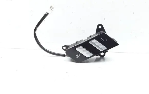 Mercedes-Benz S W221 Central locking switch button A2218213151