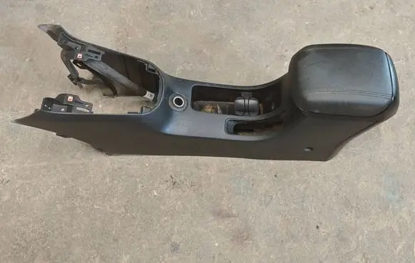 Chevrolet Cruze Center console 96984007