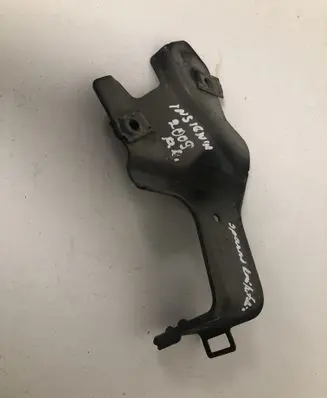 Opel Insignia A Fender mounting bracket