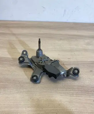 Toyota Avensis T270 Wiper motor 8513005060 2596001571