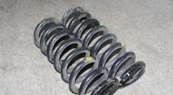 Mercedes-Benz E C207 W207 Rear coil spring
