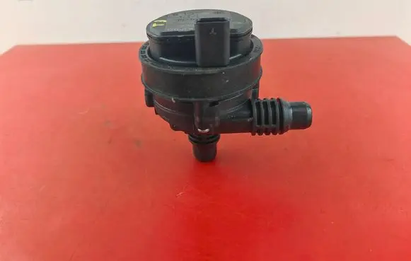 Mercedes-Benz C W205 Electric auxiliary coolant/water pump A0005003600
