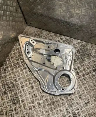 Mercedes-Benz E W212 Rear door window regulator with motor 2125407205 A2125407205