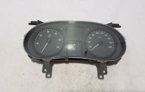 Opel Vivaro Speedometer (instrument cluster) 8200390135