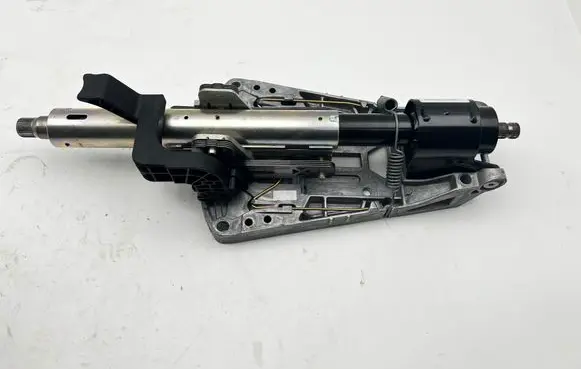 Mercedes-Benz E W212 Steering wheel axle A2124602316 204462206