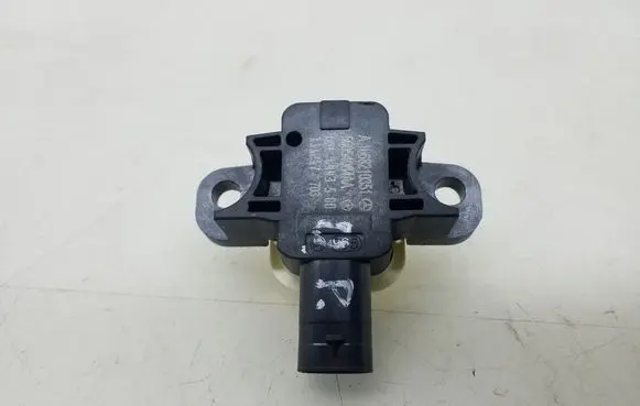 Mercedes-Benz B W246 W242 Airbag deployment crash/impact sensor A1668210351