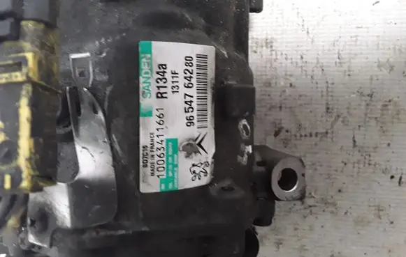 Peugeot 407 Air conditioning (A/C) compressor (pump) 9654762480