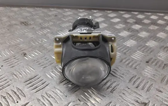 Chevrolet Corvette Headlight part 90059845