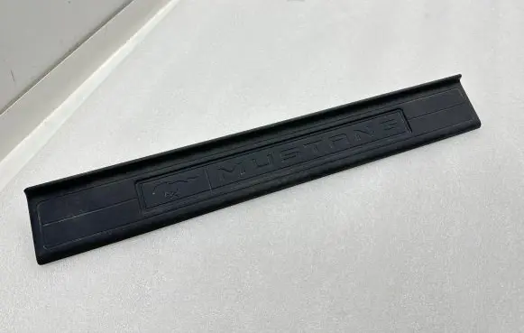 Ford Mustang VI Front sill trim cover FR3B6313222AEW