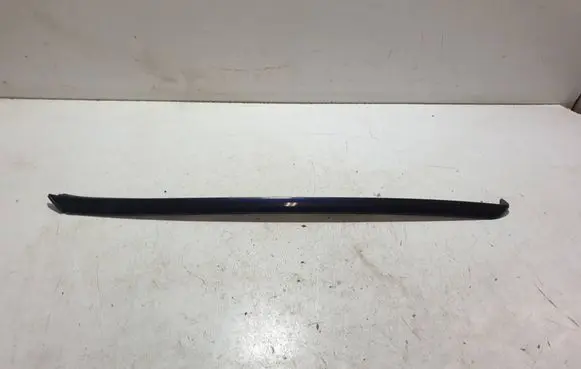 Volvo XC60 Windshield trim 