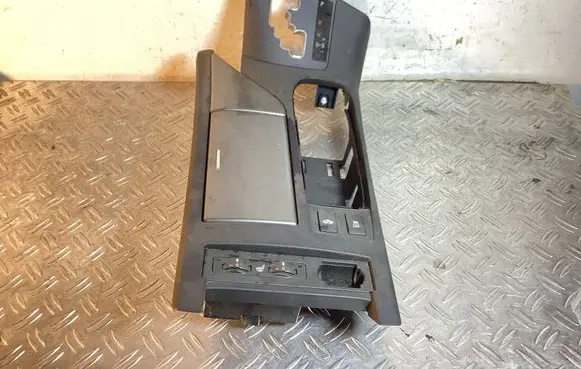 Lexus RX 450H Center console control module 5880348020 5560448030