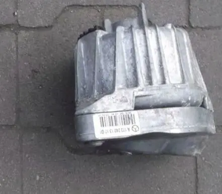 Mercedes-Benz SLK R172 Engine mount bracket MCD6286