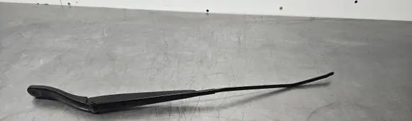 Opel Vivaro Front wiper blade arm 9808465480