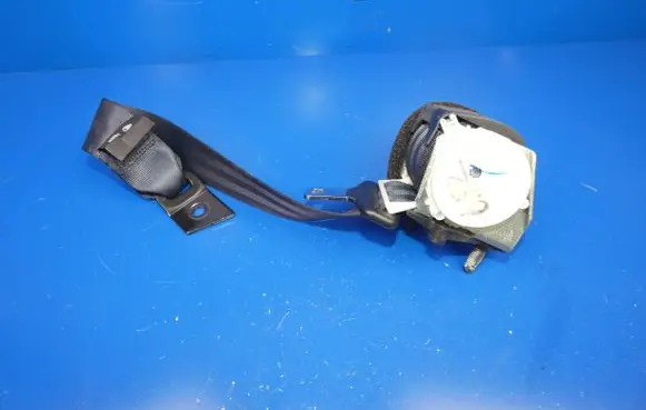 Jaguar XJ X351 Rear seatbelt