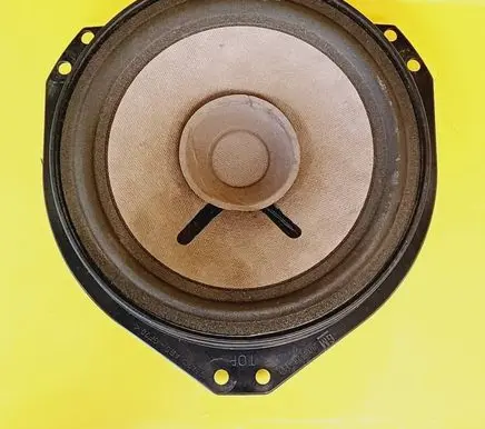Opel Vectra B Front door speaker 90228349