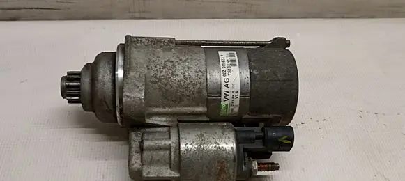 Volkswagen Golf VI Starter motor 02Z911023P
