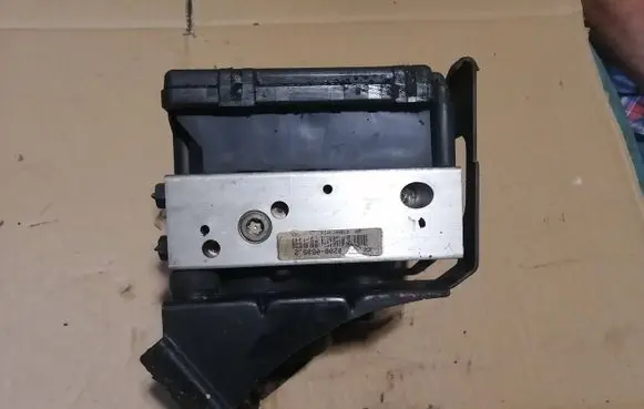 Volkswagen Sharan ABS Pump 7M3907379B 10094703093