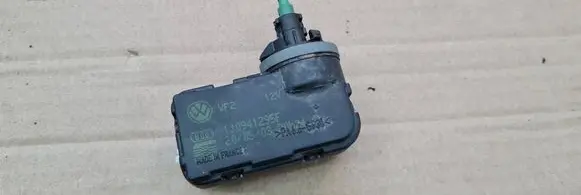 Audi A4 S4 B6 8E 8H Headlight level adjustment motor 1J0941295F